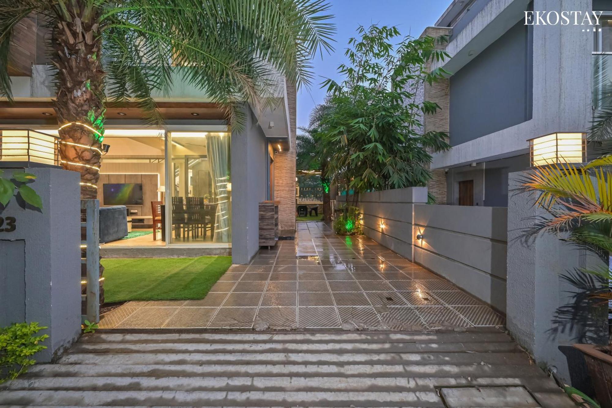 Ekostay Gold - Peninsula Villa Лонавала Экстерьер фото