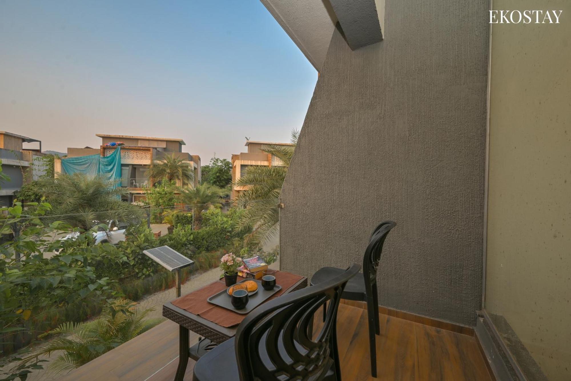 Ekostay Gold - Peninsula Villa Лонавала Экстерьер фото